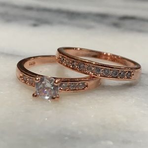 Rose Gold look ring set Size 5.5
